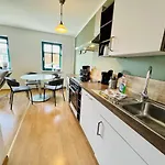 Haus Juliane, Kuestenlinie